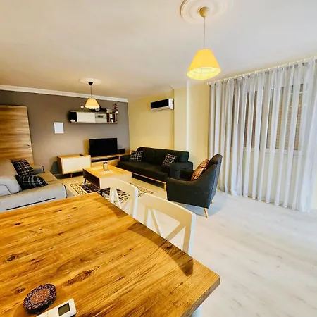 Spacious By Calis
